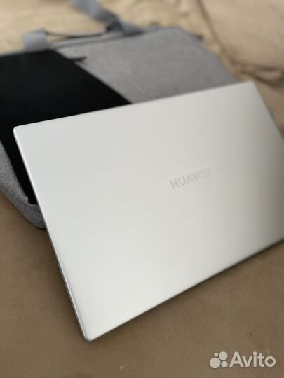Ноутбук huawei matebook d15 i3