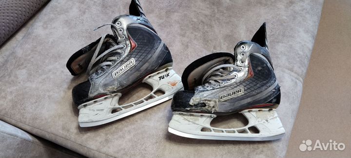 Хоккейные коньки bauer