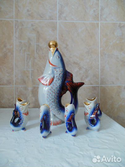 Графин со стопками