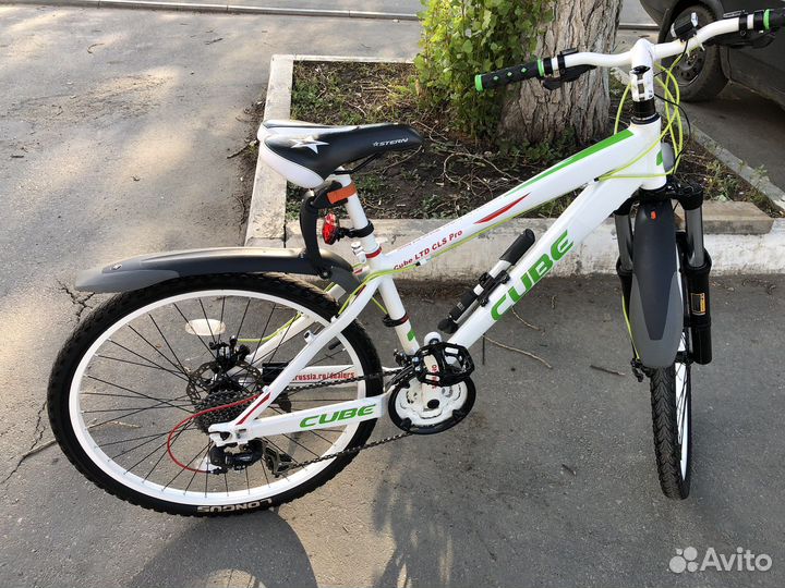 Велосипед cube