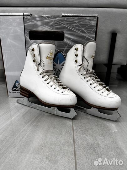 Фигурные коньки jackson elle. Размер 1С