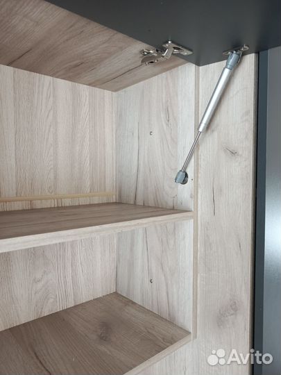 Шкаф стенка с зеркалом