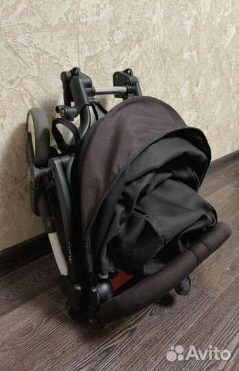 Прогулочная коляска yoya