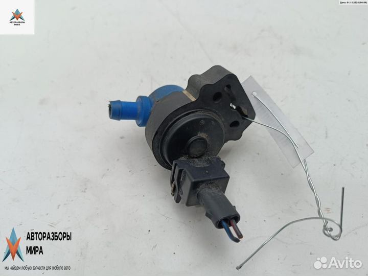 Клапан вентиляции топливного бака Mercedes-Benz