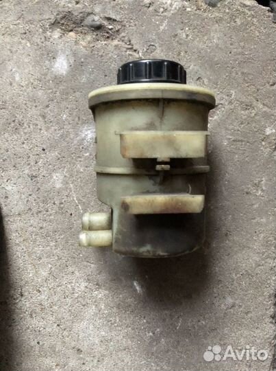 Бачок гидроусилителя Logan 2005-2014 8200005185