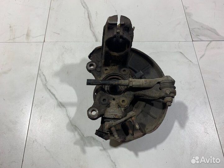 Кулак поворотный передний правый Skoda Octavia A5