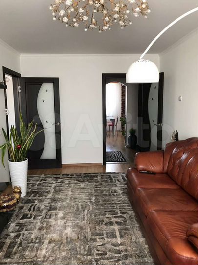 4-к. квартира, 82 м², 4/5 эт.