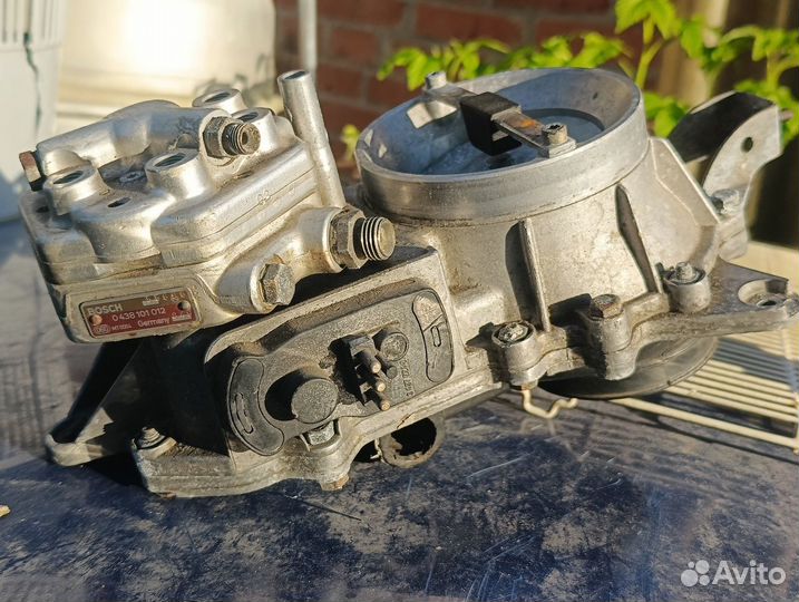 Механический инжектор KE-Jetronic mercedes 124 3.0