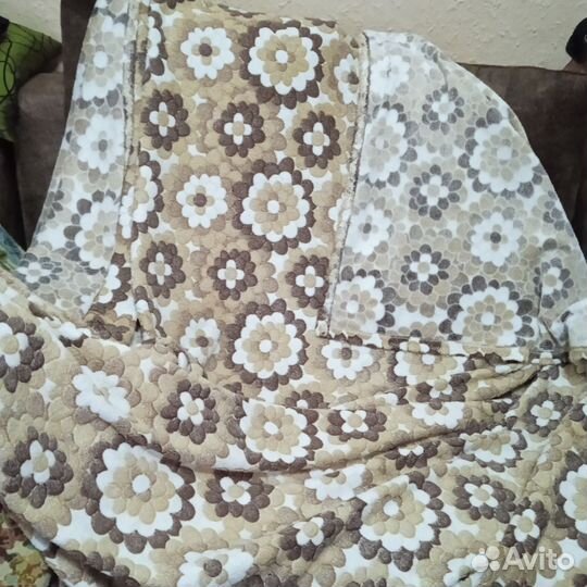 Постельное бельё, полотенца, текстиль пакетом