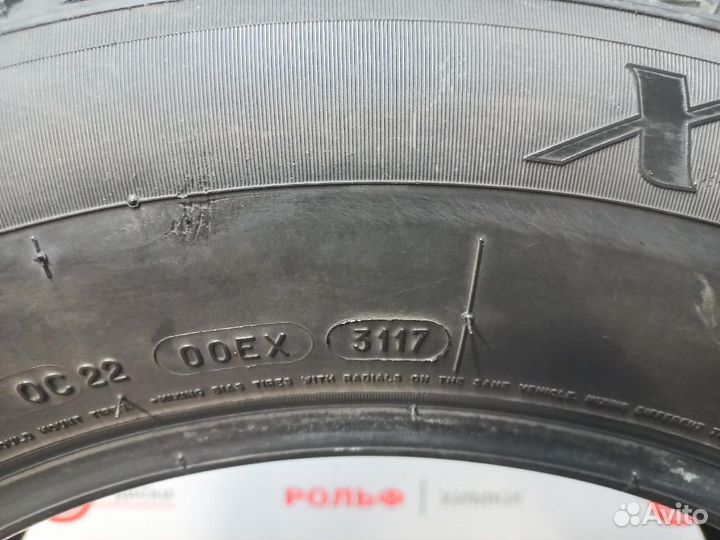 Michelin X-Ice XI3 215/65 R17 99T