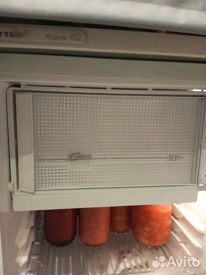 Холодильник Саратов 452