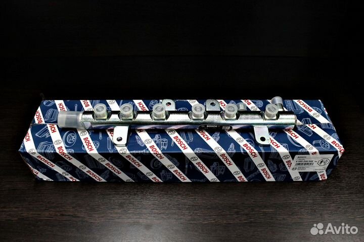 Рампа топливная Bosch 0445226042