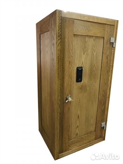 Оружейный сейф с биометрическим замком 