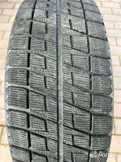 Bridgestone Blizzak Revo2 225/60 R16