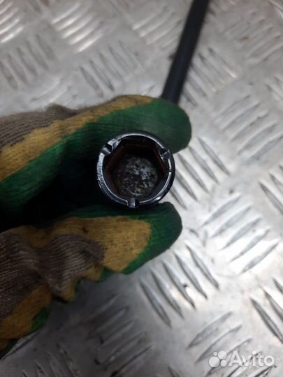 Ключ балонный Peugeot 3008 хэтчбэк 5 дв. 1.6 2012