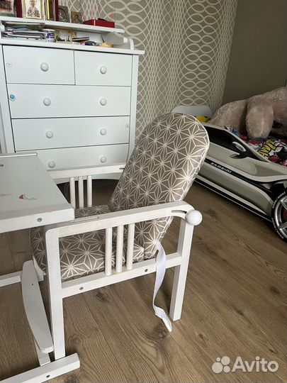 Детский стол и стул