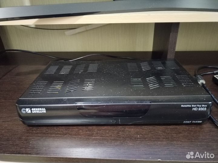 Ресивер триколор hd9303