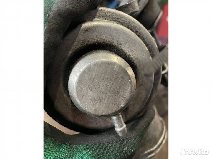 Заслонка дроссельная Volkswagen Passat 1.9 2000