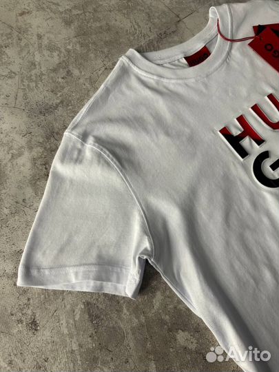 Футболка Hugo Boss белая 3Д