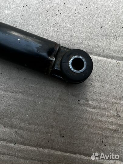 Демпфер рулевой