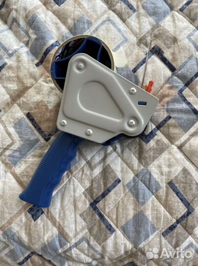 Прибор для скотчевания