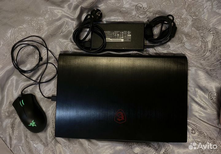 Игровой ноут MSI GF75 9RCX