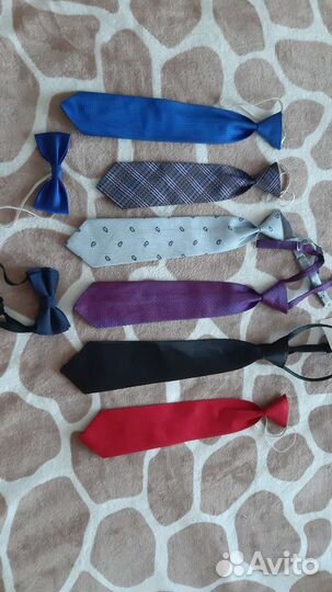 Галстуки, бабочки