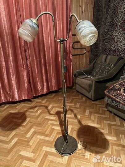 Торшер (антиквариат)