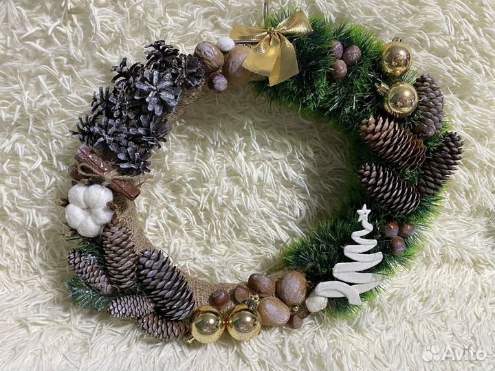 Новогодний венок ручной работы