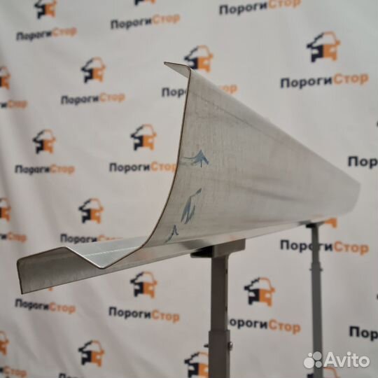 Ремонтные пороги VW Jetta 5 полупрофиль правый