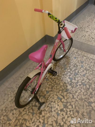 Велосипед для девочки 6-7 лет Novatrack Twist 18