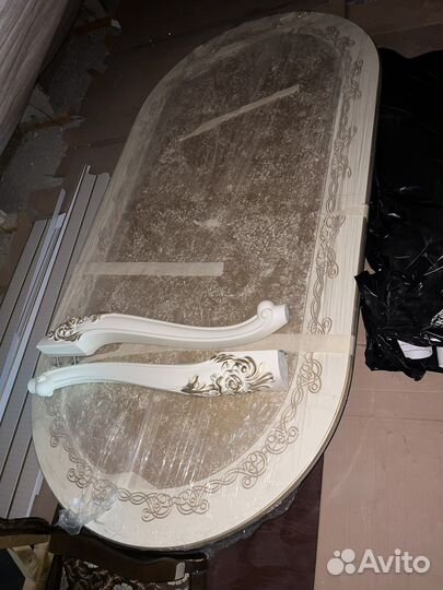 Кухонный стол