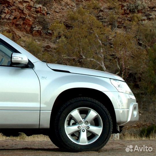 Крыло переднее правое в цвет Suzuki Grand Vitara