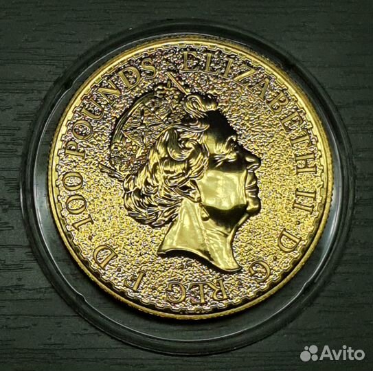 Золотая монета Великобритании 