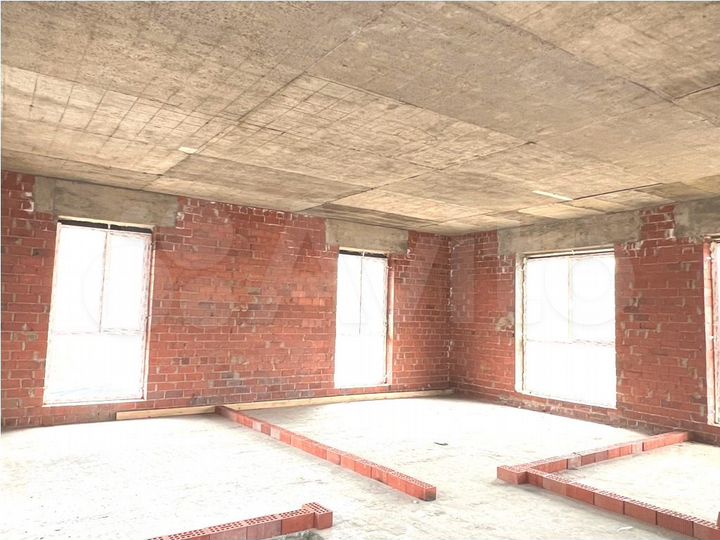 Коттедж 230 м² на участке 7,6 сот.