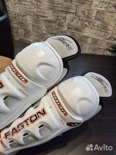 Щитки хоккейные Easton int
