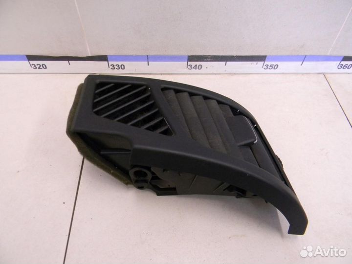 Дефлектор воздушный 1-серия E87/E81 2004