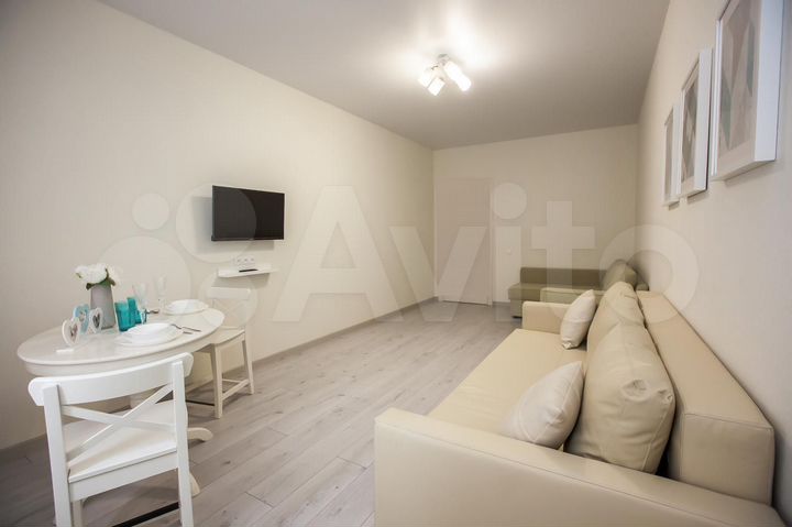 2-к. квартира, 51 м², 1/9 эт.