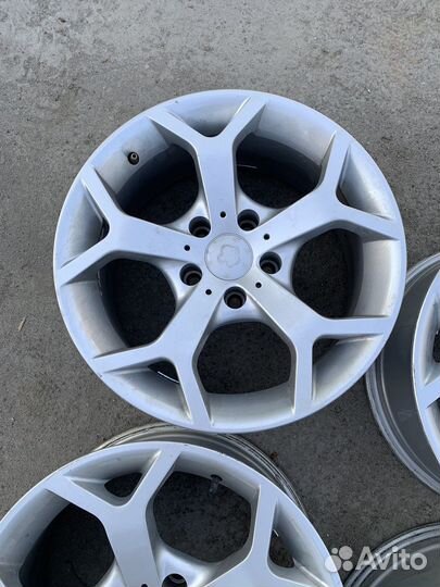 Комплект дисков на BMW