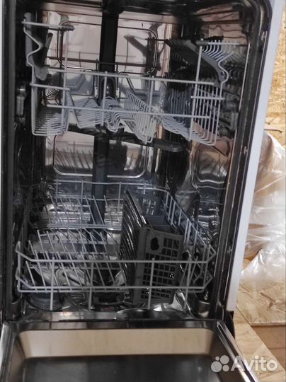 Посудомоечная машина Electrolux 45