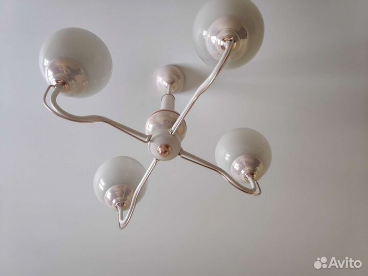 Люстра потолочная