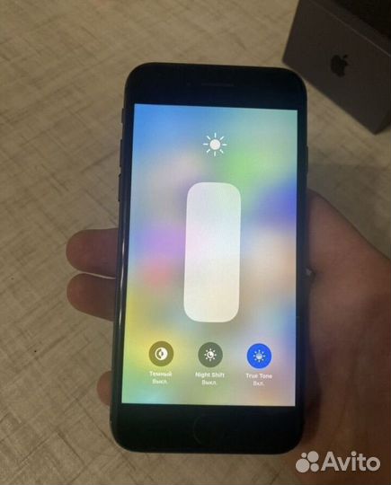 iPhone 8, 64 ГБ