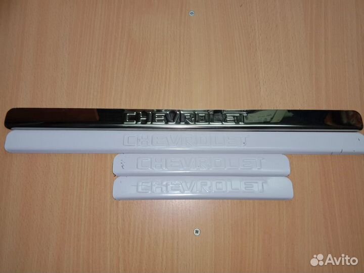 Накладки на пороги Chevrolet (нержавейка)