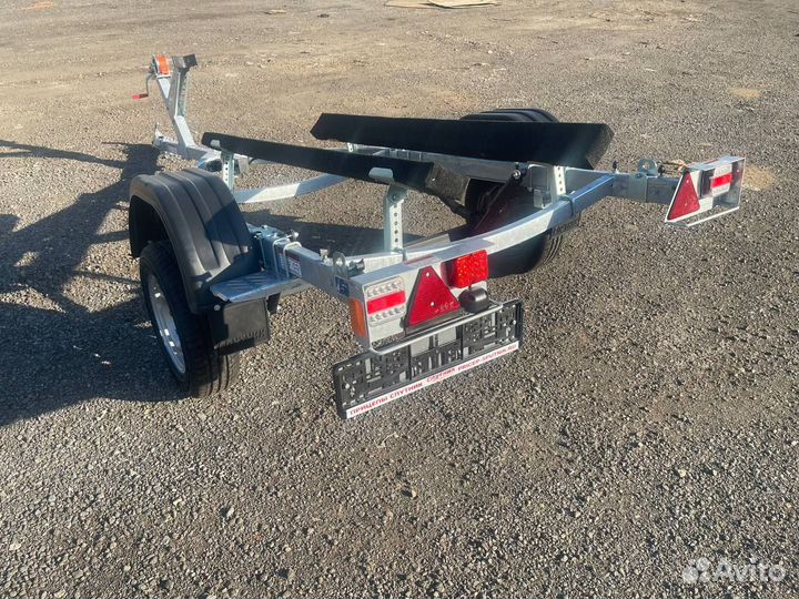 Прицеп легковой, для водной техники до 4.5м