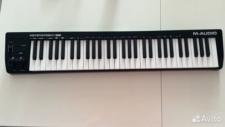 M-Audio Keystation 61 MK3 5-октавная