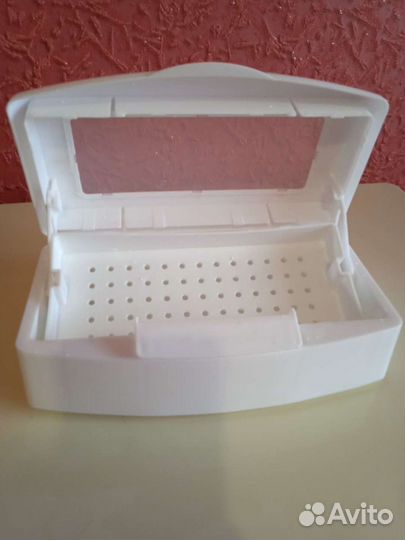 Контейнер для инструментов