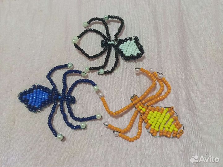 Паучки из бисера