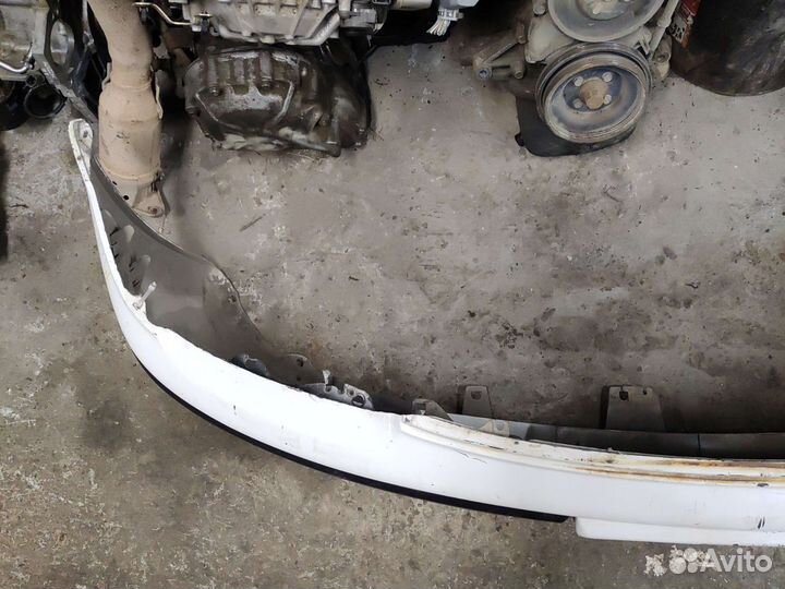 Бампер передний nissan march k11