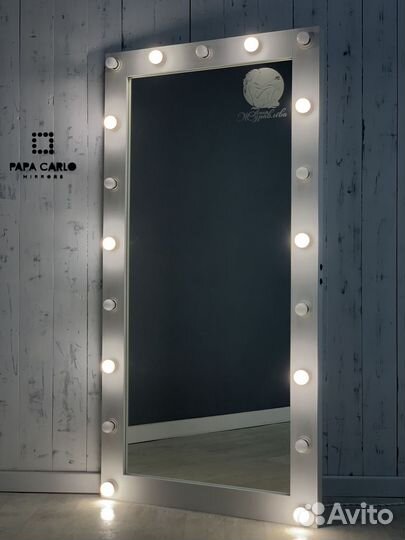 Зеркало с подсветкой