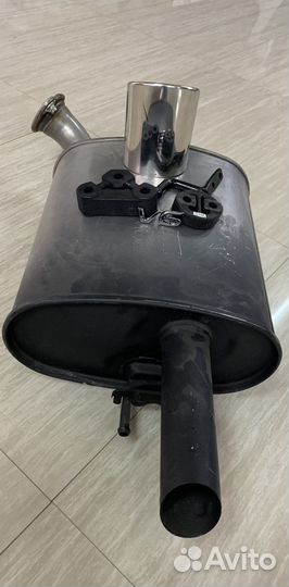 Глушитель Toyota Camry V70-75 левый в сборе